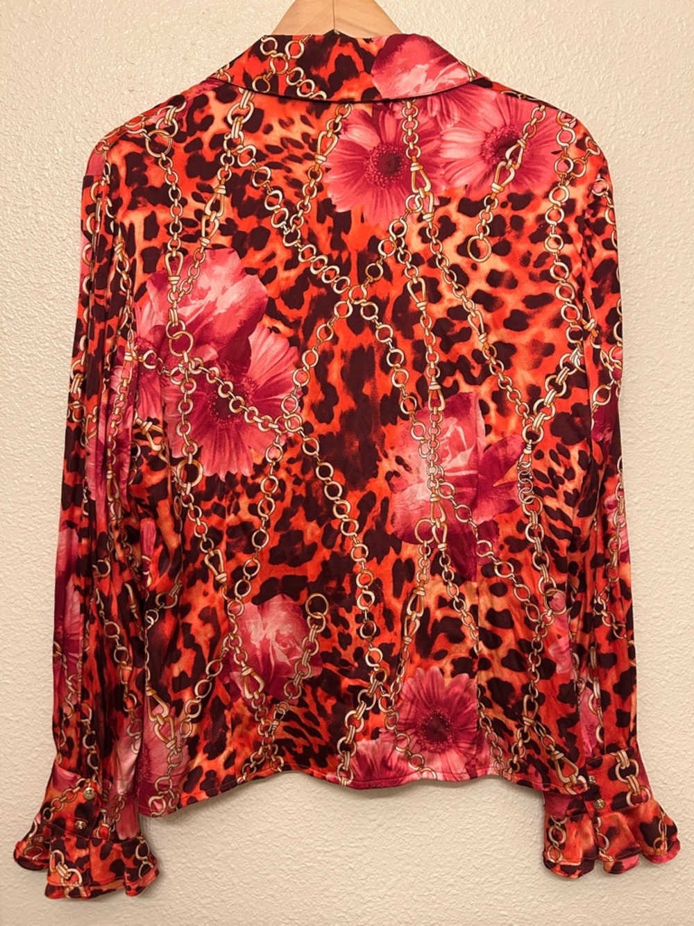 St. John Silk Blouse Size 10 Animal Print Chain Floral Ruffle Front StatementTop - Picture 2 of 7